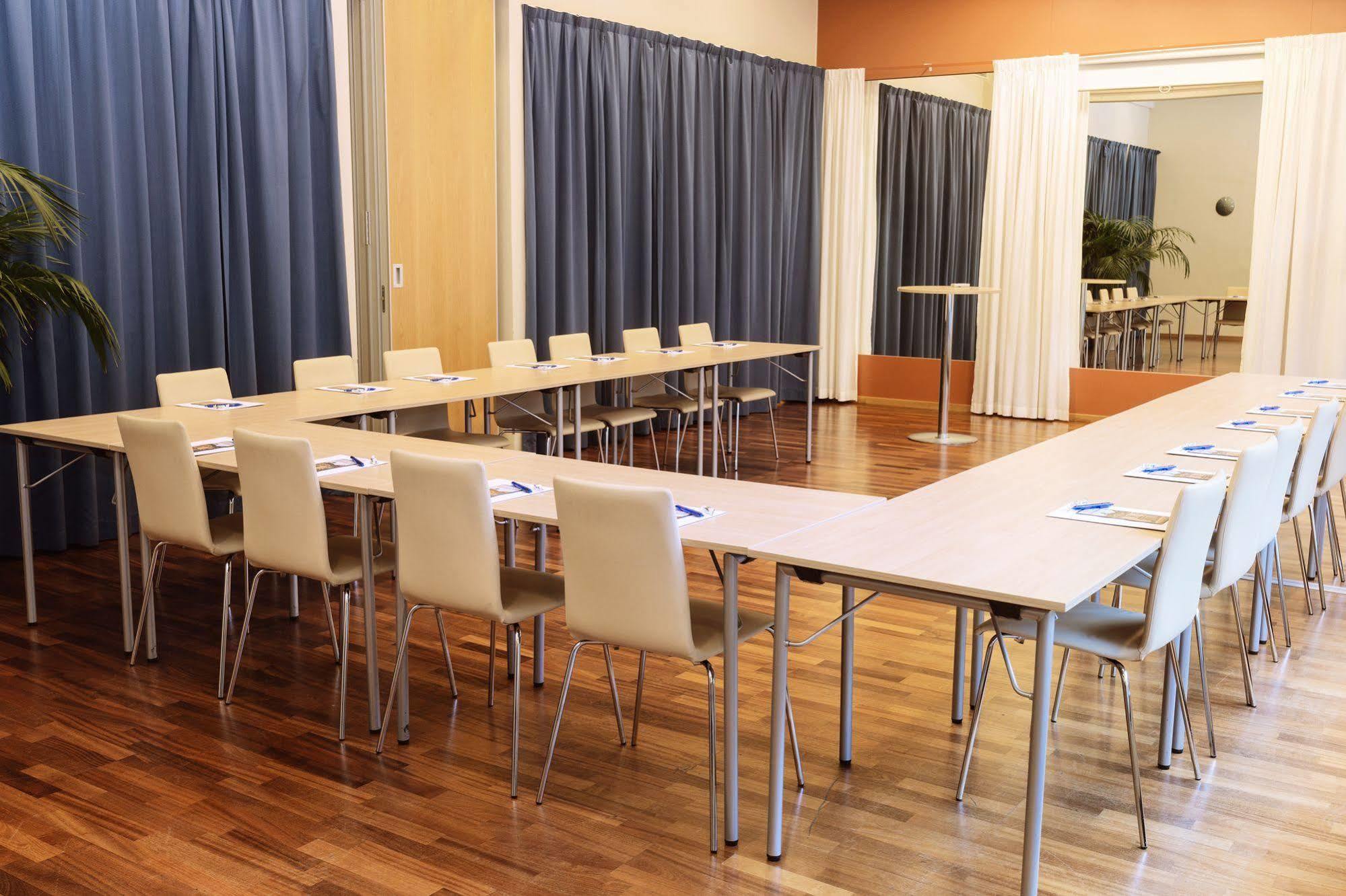 Behrn Hotell Örebro Kültér fotó