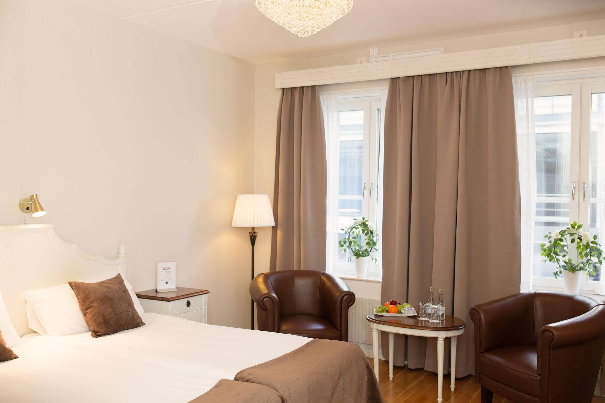 Behrn Hotell Örebro Kültér fotó