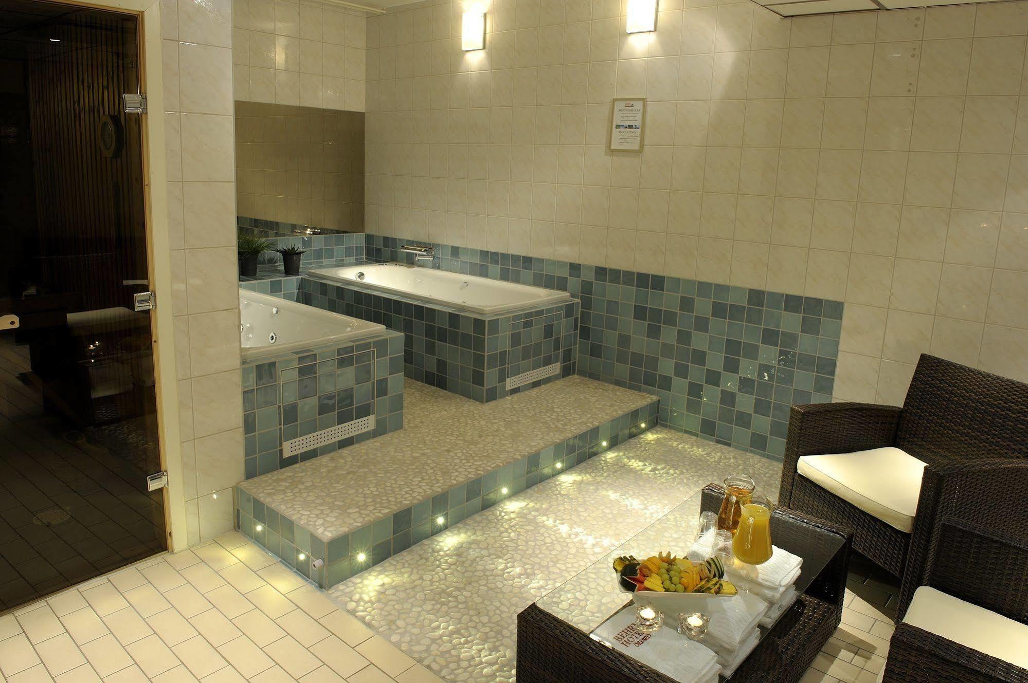 Behrn Hotell Örebro Kültér fotó